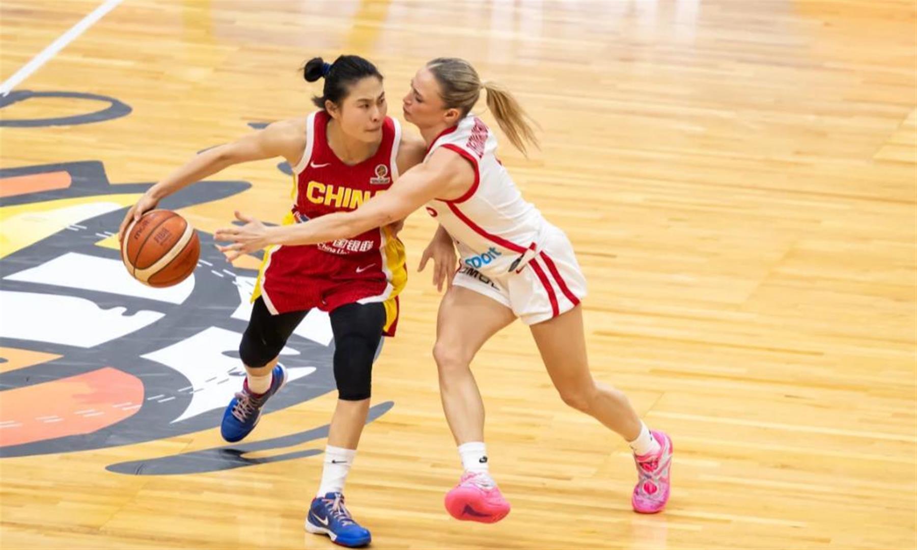 爱游戏娱乐-美洲女子篮球